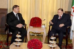 بوتفليقة يستقبل السفراء الجدد لكل من العراق التشاد وباكستان