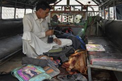 مقتل 13 بباكستان في هجوم يشتبه أنه طائفي