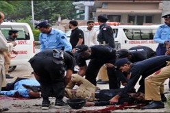 مقتل جندي وإصابة آخرين في انفجار قنبلة بباكستان