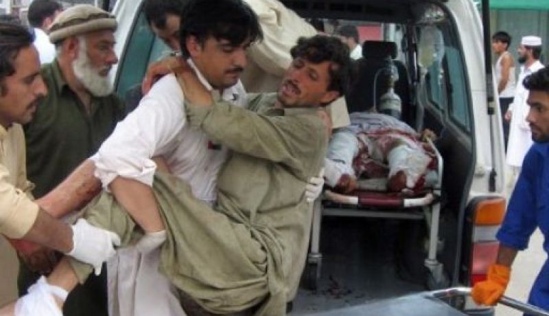 مقتل 12 شخصا في تفجير انتحاري أثناء جنازة في باكستان