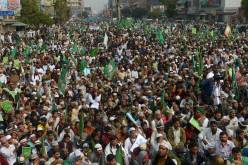 اكبر تظاهرة في باكستان احتجاجا على شارلي ايبدو