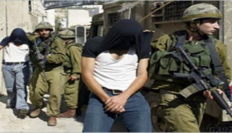 الاحتلال يعتقل 21 فلسطينياً بالضفة الغربية