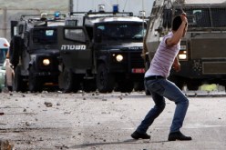 اصابة فلسطيني برصاص الجيش الاسرائيلي