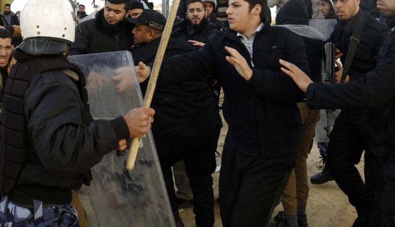 أنصار الجهاديين في غزة ينظمون إحتجاجا مناهضا لفرنسا