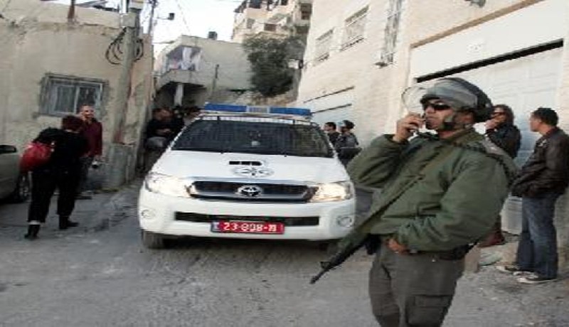 شرطة الإحتلال الإسرائيلي تغلق مؤسستين فلسطينيتين في القدس