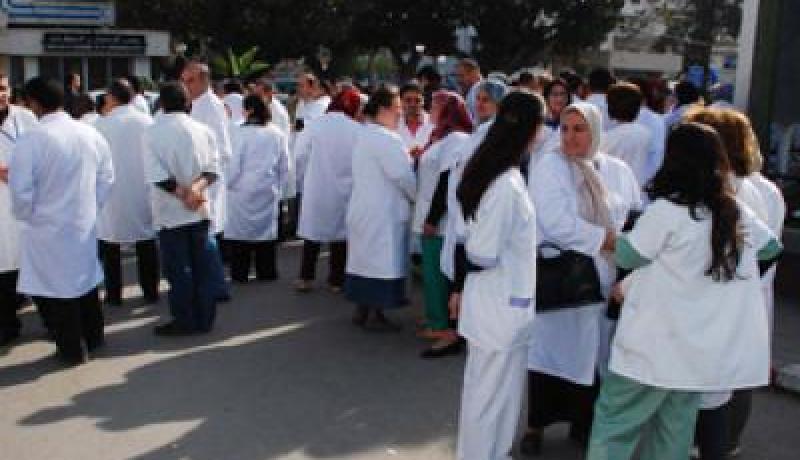بوضياف يعد الأطباء العامين وعمال شبه الطبي بـ”خبر جيد”