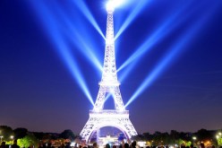 فرنسا: برج إيفل يعيد فتح أبوابه بعد ثلاثة أشهر من الإغلاق