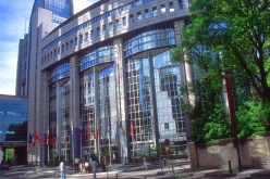 البرلمان الاوروبي يطالب بالاعتراف بالمعارضة الليبية