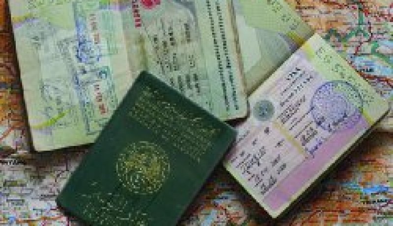 إفريقي يحاول “الحرقة” نحو باريس عبر بجاية بجواز سفر مزور