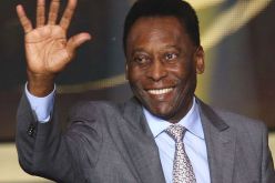 الأسطورة البرازيلي بيلي يختار محرز لمحاربة الفقر في العالم