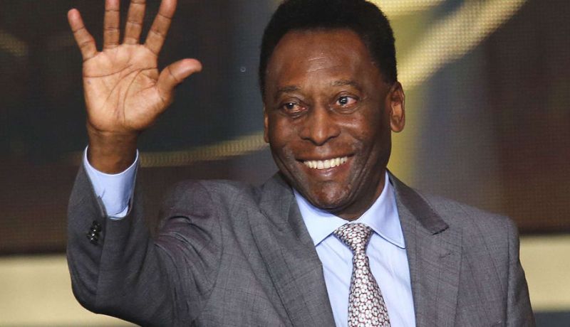 الأسطورة البرازيلي بيلي يختار محرز لمحاربة الفقر في العالم