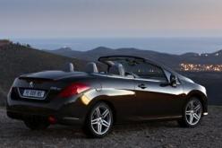 “نجمة”تفي بوعودها وتسلّم محاربي الصحراء سيارات 308 بيجو الفاخرة