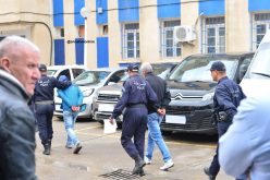 ينتحل صفة نائب عام للاحتيال على عجوز مغتربة ثم صفة «عون سونلغاز» للفرار من الأمن!