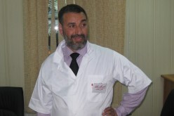 لخضر بوخرص يعطي إشارة انطلاق تصوير سلسلة عيادة الحاج لخضررسميا