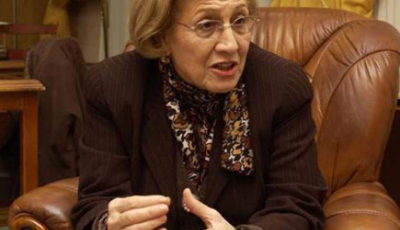 بيطاط : من المهم ان يشير هولاند لجرائم 8 ماي 1945