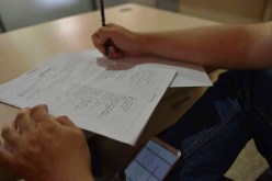 15 دقيقة فقط.. أسئلة البكالوريا على الفايسبوك