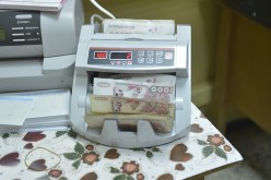 4 أشخاص متهمون بتزوير توقيع وسحب ما يقارب نصف مليار من بنك السلام