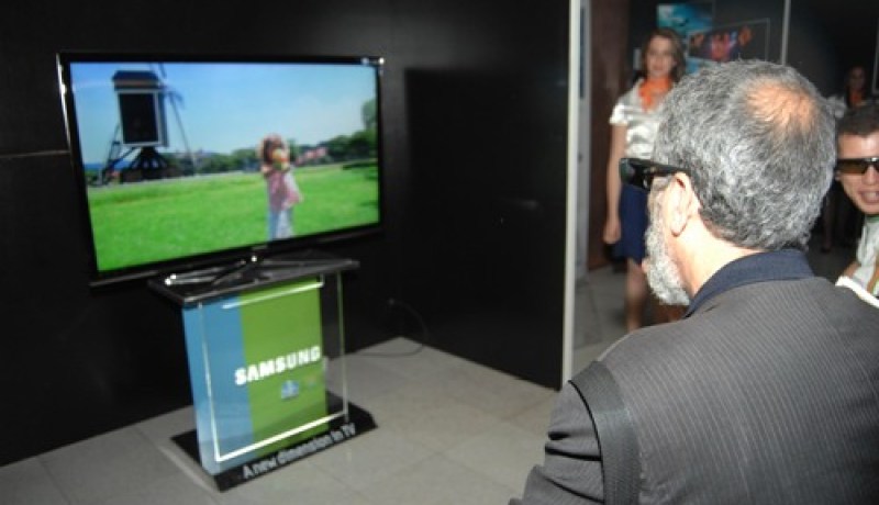 ''سامسونغ'' تعرض أول منتوج 3 للترفيه المنزلي في الجزائر