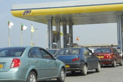 تزايد الطلب مقابل العرض خلال موسم الاصطياف…”نفطال” ترجع أزمة البنزين إلى غلق 36 محطة و25 أخرى هدّمت بسبب “الميترو”