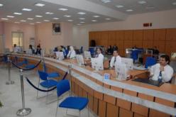 موظفون توجهوا إلى مقر عملهم ومواطنون قطعوا عشرات الكيلومترات لقضاء مصالح إدارية