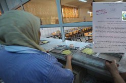 منع التلاميذ المقيمين قرب المدارس من الإطعام!