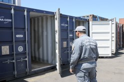 4 موظفين بقطاع الجمارك ووكيل عبور متورطون في استيراد مواد محظورة في وهران