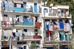 بهذه الطريقة يفر اغلب الجزائريين من اليتيمة بحثا عن مساحات اوسع وبرامج اكثر تنويعا متى يستفيق القائمون على اليتيمة