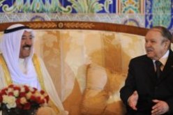 بوتفليقة يهنئ أمير دولة الكويت بمناسبة احتفال بلاده بعيدها الوطني