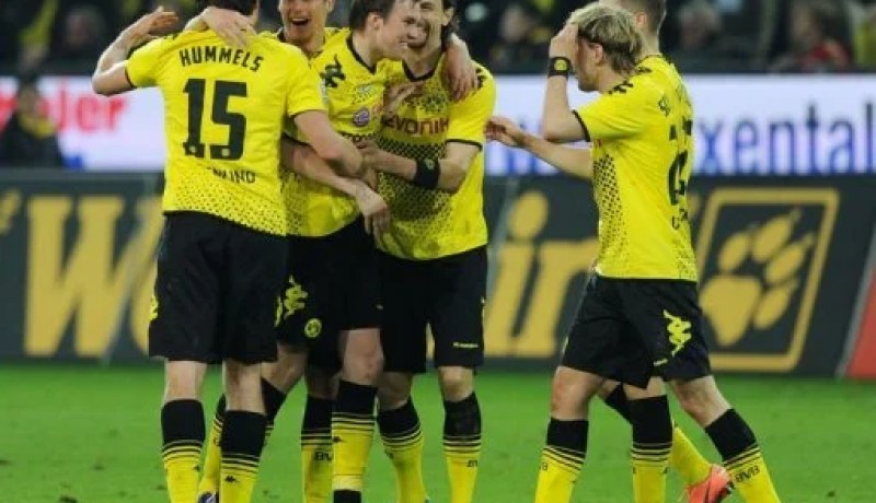 دورتموند يتجه نحو الاحتفاظ باللقب