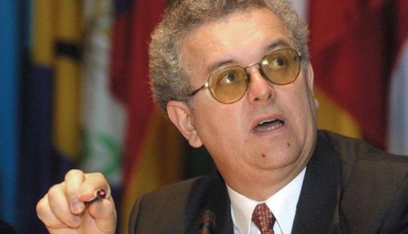 اوكامبو ينسحب من سباق رئاسة البنك الدولي