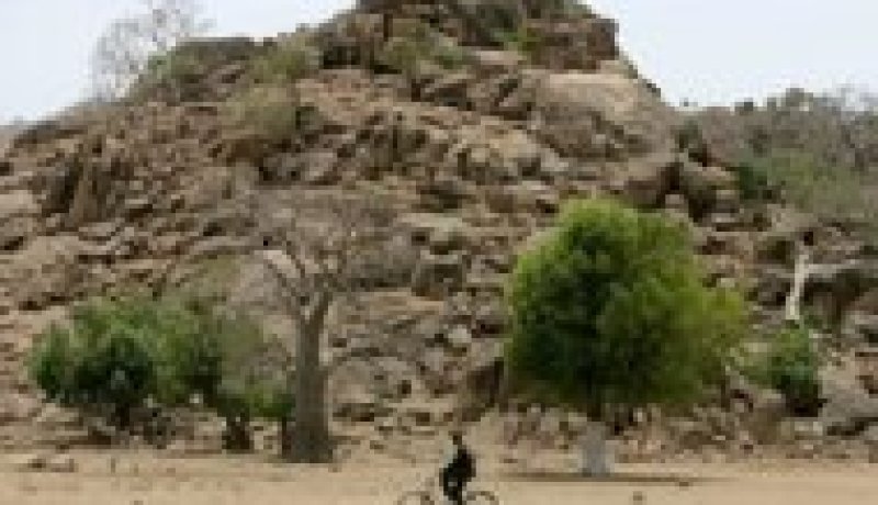 آلاف المدنيين فروا من منطقة هجليج السودانية