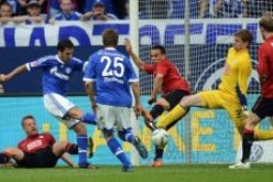 بطولة المانيا  راوول يودع جماهير شالكه بافضل طريقة