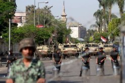 ارتفاع حصيلة مواجهات القاهرة الى 12 قتيلا