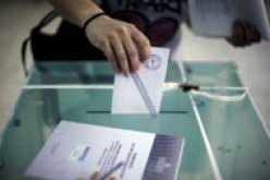 بدء انتخابات تشريعية حاسمة في اليونان بالنسبة لخطة النهوض الاقتصادي