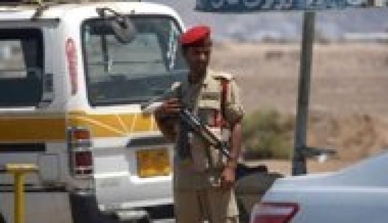 الرئيس اليمني الجديد يبدا فرض صلاحياته