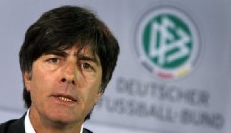 لوف باق مع المانيا لغاية مونديال 2014 حتى في حال الخروج من الدور الاول