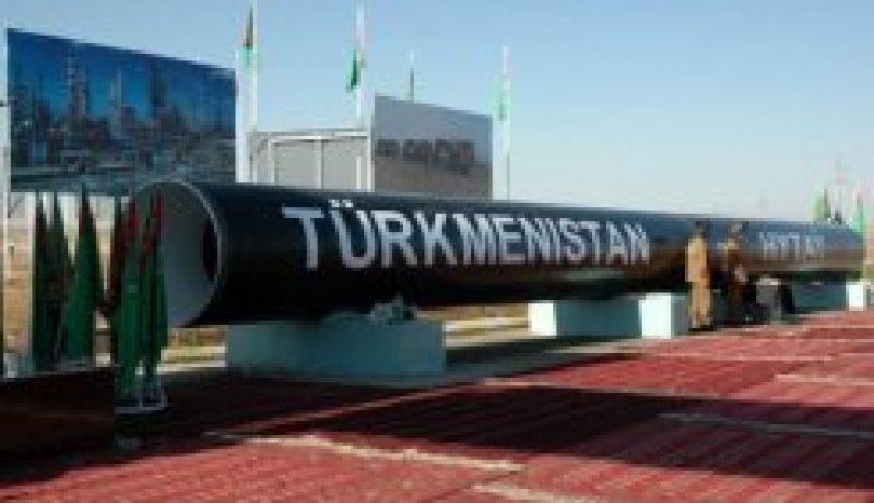 تركمانستان توقع العقود الأولى لبناء خط أنابيب للغاز يمر بأفغانستان