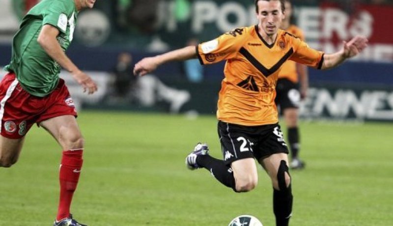 رومان امالفيتانو إلى نيوكاسل الانكليزي