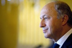 وزير الخارجية الفرنسي سيقوم قريبا بزيارة إلى الجزائر