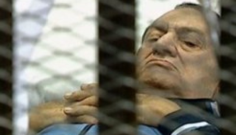 بث مباشر وتدابير أمنية مشددة لجلسة النطق بالحكم على مبارك غدا