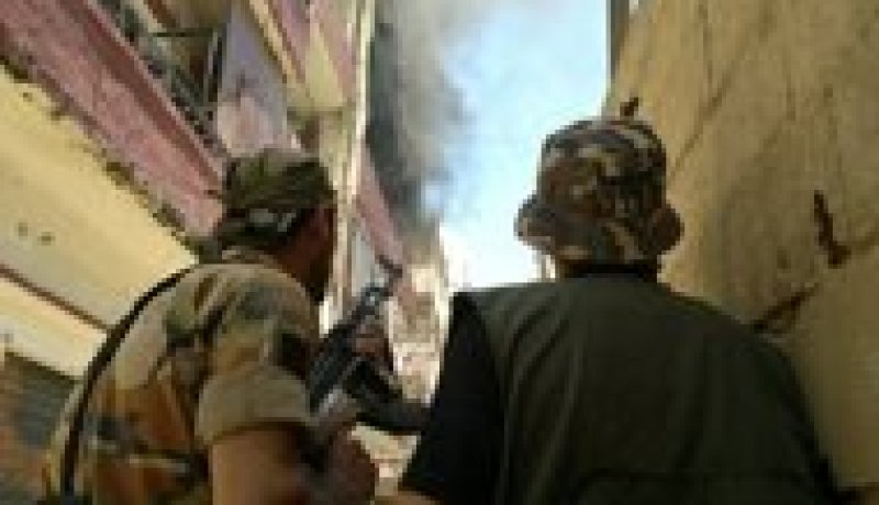 قتيل وثلاثة جرحى جراء تبادل لاطلاق النار في طرابلس شمال لبنان