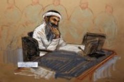 ملابس المتهمين الخمسة باعتداءات 11 سبتمبر امام المحكمة تثير الجدل
