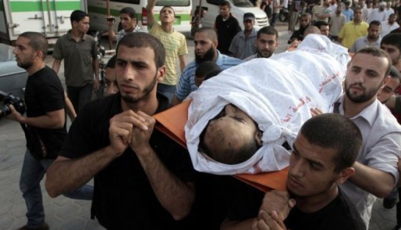 8 فلسطينيين قتلوا اليوم في الغارات الاسرائيلية على غزة