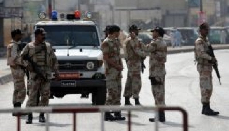 مسلحون يقتلون ثلاثة من رجال الشرطة الباكستانيين