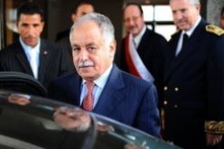 الحكومة التونسية تسلم البغدادي المحمودي لليبيا والرئاسة ترفض