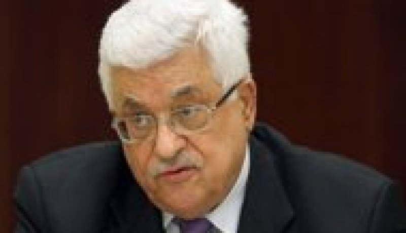 عريقات يؤكد لقاء عباس وموفاز الاحد المقبل