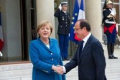 هولاند وميركل يدعوان الى تقوية العلاقات الفرنسية الالمانية