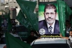 تظاهرة لحماس في غزة لمطالبة الرئيس المصري برفع الحصار عن غزة