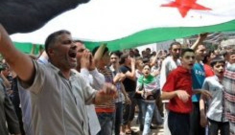 هجوم عنيف على معاقل المقاتلين المعارضين في حي صلاح الدين