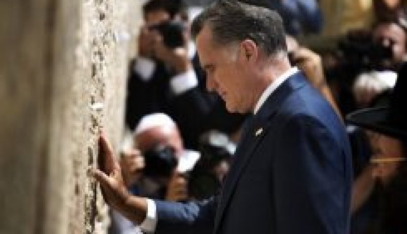 رومني يصف القدس بأنها عاصمة إسرائيل